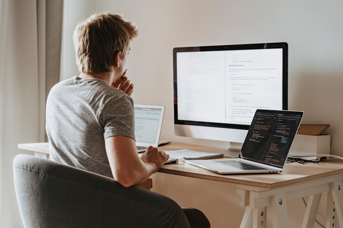 Native vs Cross-Platform Mobile Development in 2026
